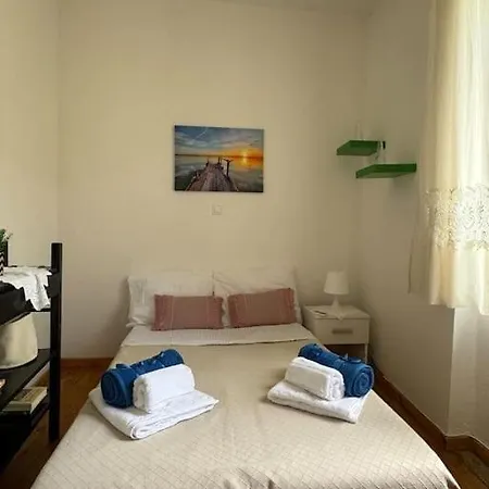 Alechimmo Authentic Corfiot Style House - 2 Bedrooms - Split Level * Lefkimi