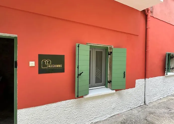 Alechimmo Authentic Corfiot Style House - 2 Bedrooms - Split Level *