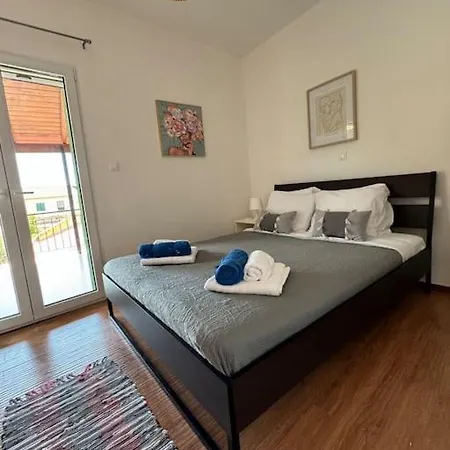 Alechimmo Authentic Corfiot Style House - 2 Bedrooms - Split Level Tatil Evi Lefkimmi (Corfu)