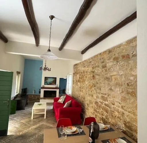 Alechimmo Authentic Corfiot Style House - 2 Bedrooms - Split Level *