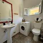 Alechimmo Authentic Corfiot Style House - 2 Bedrooms - Split Level Hébergement de vacances Lefkimi